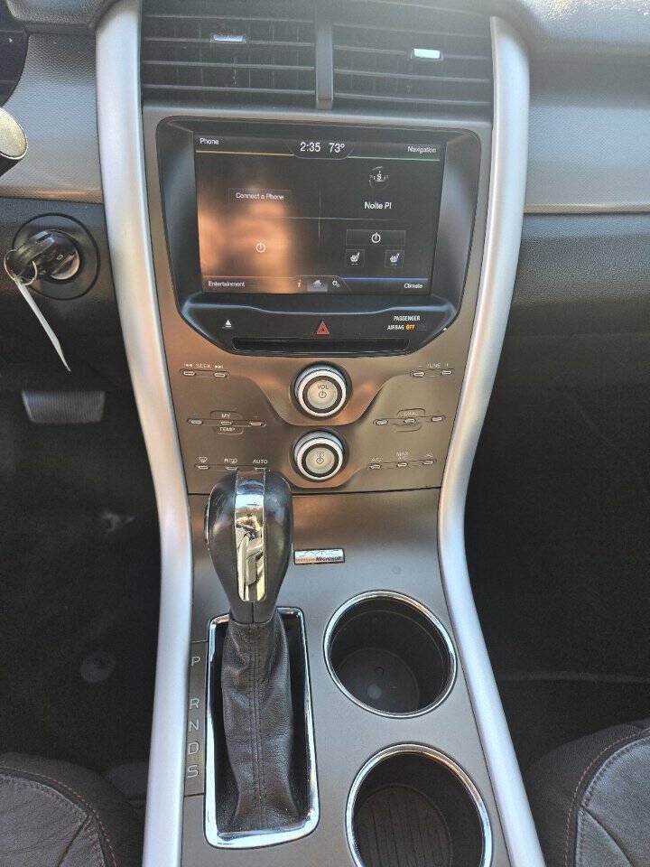 Used 2013 Ford Edge SEL FWD image 9