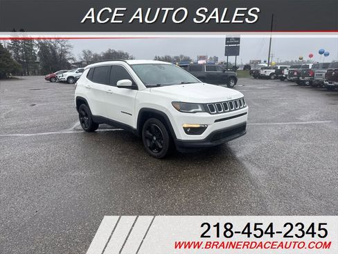 Used 2018 Jeep Compass Latitude w/ Popular Equipment Group AWD/4WD image 2