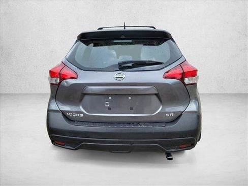 Used 2018 Nissan Kicks SR w/ Exterior Package FWD image 6