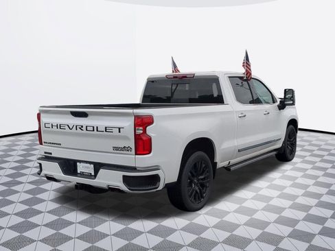 Certified 2023 Chevrolet Silverado 1500 High Country w/ Technology Package AWD/4WD image 7