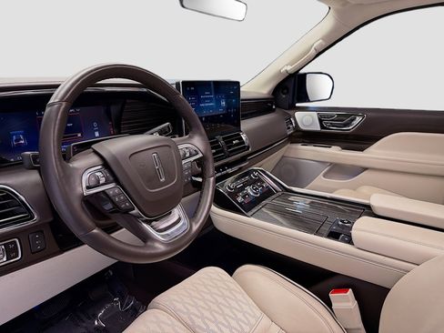 Used 2024 Lincoln Navigator L Black Label image 7
