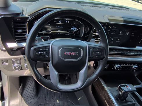 Used 2023 GMC Sierra 1500 Elevation AWD/4WD image 16