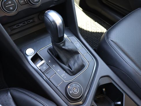 Used 2020 Volkswagen Tiguan S AWD/4WD image 28