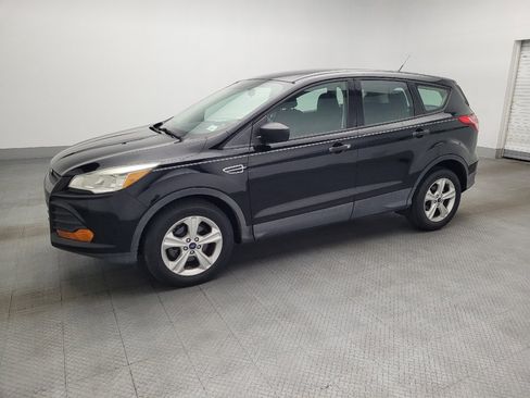 Used 2016 Ford Escape S image 2