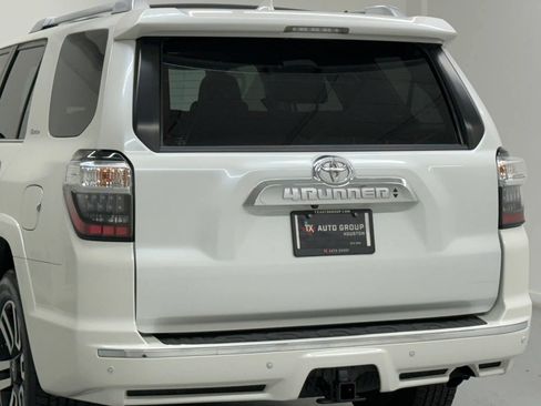 Used 2020 Toyota 4Runner Limited RWD image 92