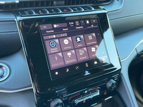 New 2025 Jeep Grand Cherokee L Laredo image 25