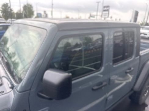 Used 2026 Jeep Gladiator Rubicon AWD/4WD image 24