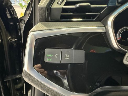 Used 2022 Audi Q3 2.0T Premium Plus image 37