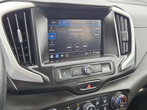 Used 2021 GMC Terrain SLE w/ Driver Convenience Package FWD image 16