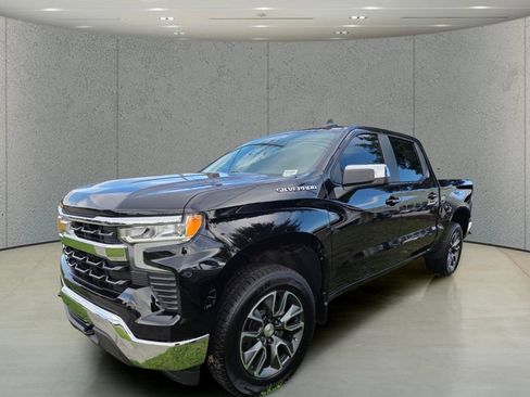Used 2023 Chevrolet Silverado 1500 LT AWD/4WD image 9