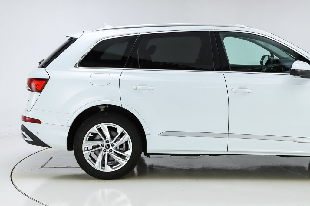 Used 2023 Audi Q7 3.0T Premium Plus AWD/4WD image 24