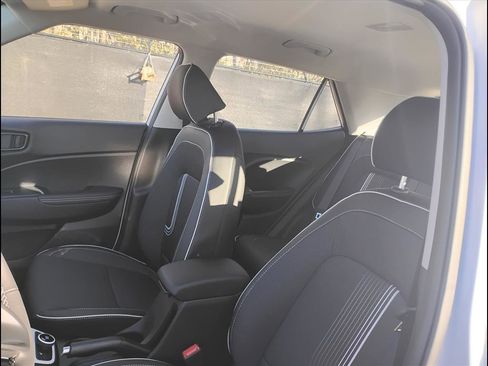 New 2026 Hyundai Venue SEL image 18