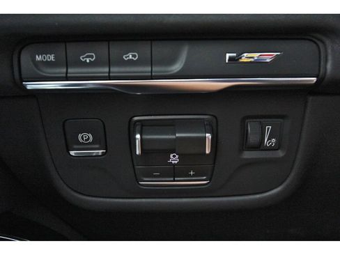 New 2026 Cadillac Escalade V image 15