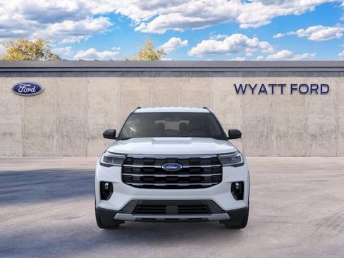 New 2026 Ford Explorer Active w/ Active Comfort Package AWD/4WD image 7