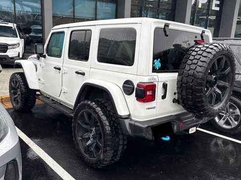 Used 2021 Jeep Wrangler Unlimited Rubicon 4xe w/ Cold Weather Group AWD/4WD image 2