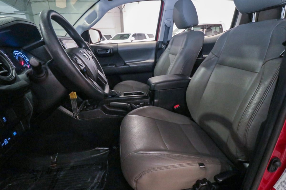 Used 2022 Toyota Tacoma SR w/ SR Convenience Package RWD image 12