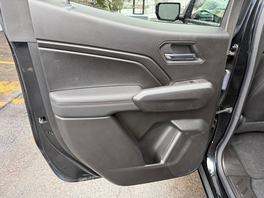 Used 2023 GMC Canyon Elevation w/ Convenience Package AWD/4WD image 19