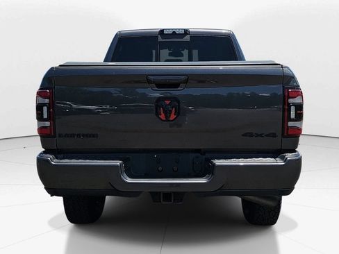 Used 2020 RAM 2500 Laramie w/ Night Edition AWD/4WD image 7