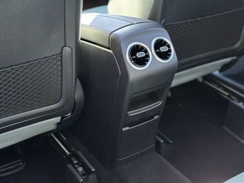 Used 2026 Mercedes-Benz GLA 250 4MATIC image 42