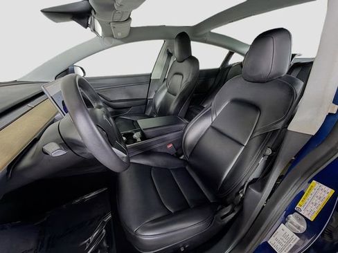 Used 2020 Tesla Model 3 Standard Range RWD image 11