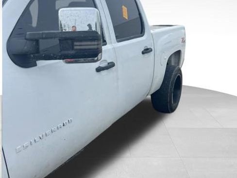 Used 2013 Chevrolet Silverado 1500 LT w/ All-Star Edition AWD/4WD image 4