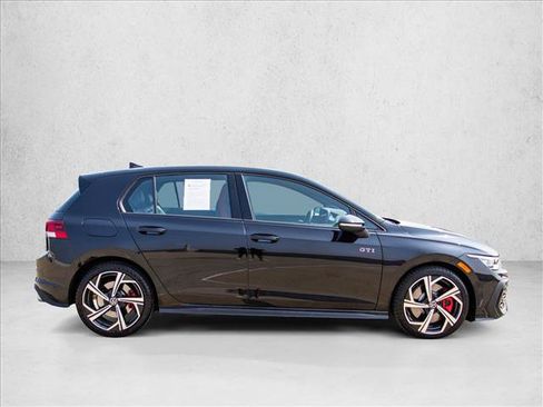 Used 2025 Volkswagen GTI SE FWD image 4
