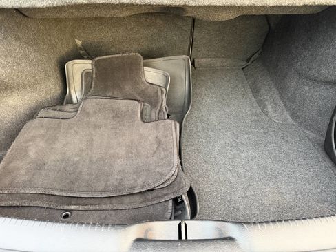 Used 2015 Chrysler 300 Limited w/ Driver Convenience Group image 35