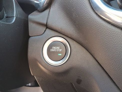 Used 2023 Chevrolet Equinox LT AWD/4WD image 36