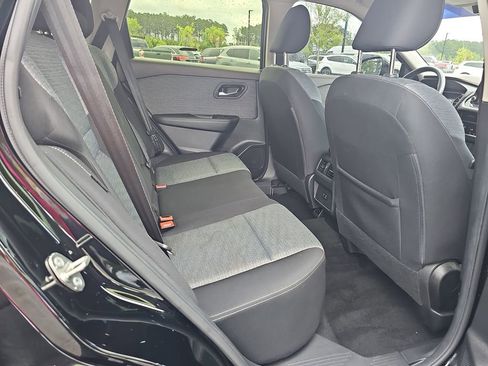 Used 2023 Nissan Rogue SV FWD image 15