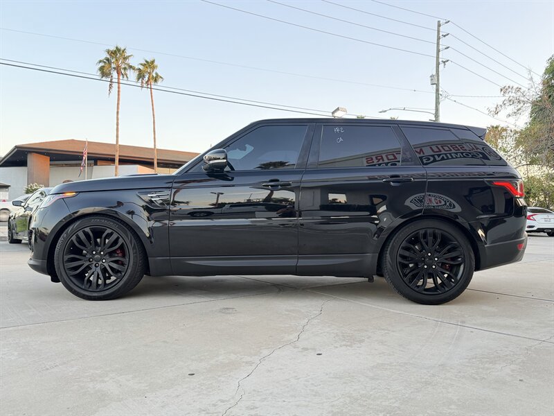 Used 2020 Land Rover Range Rover Sport SE AWD/4WD image 2