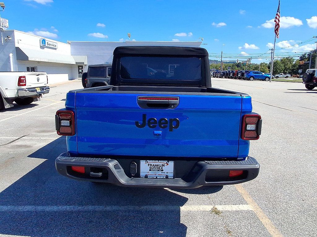 Used 2024 Jeep Gladiator Sport AWD/4WD image 23