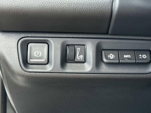Used 2023 GMC Acadia Denali w/ Denali Ultimate Package FWD image 33