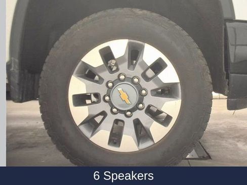 Used 2024 Chevrolet Silverado 2500 Custom w/ Custom Convenience Package image 12