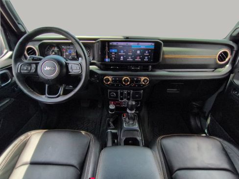 Used 2025 Jeep Wrangler Unlimited Rubicon 392 AWD/4WD image 4