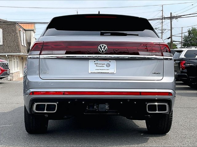New 2026 Volkswagen Atlas Cross Sport SEL Premium R-Line AWD/4WD image 3
