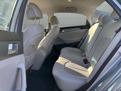 Used 2015 Hyundai Sonata SE image 14