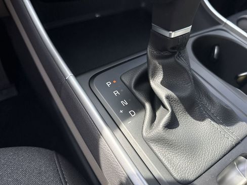 New 2026 Kia Carnival LX image 32