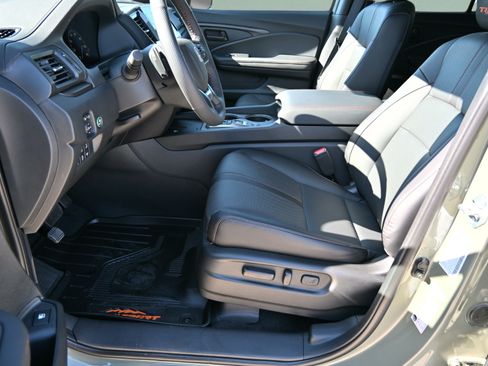 Certified 2026 Honda Ridgeline TrailSport image 18