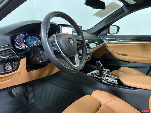 Certified 2023 BMW 530i w/ Premium Package image 22