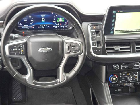 Certified 2024 Chevrolet Suburban Z71 w/ Luxury Package image 25