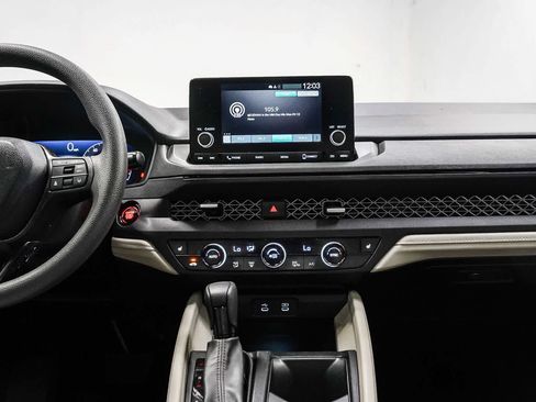Used 2023 Honda Accord EX image 13