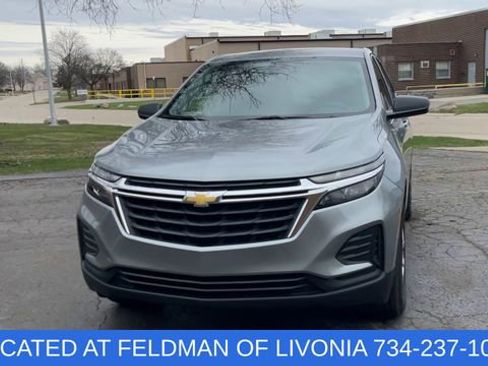 Certified 2024 Chevrolet Equinox LS w/ LS Convenience Package FWD image 3