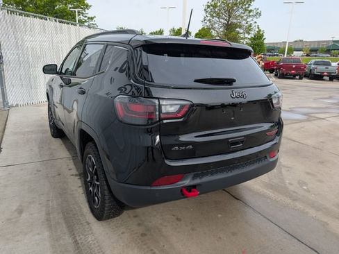 Used 2025 Jeep Compass Trailhawk w/ Trailhawk Elite Group AWD/4WD image 14