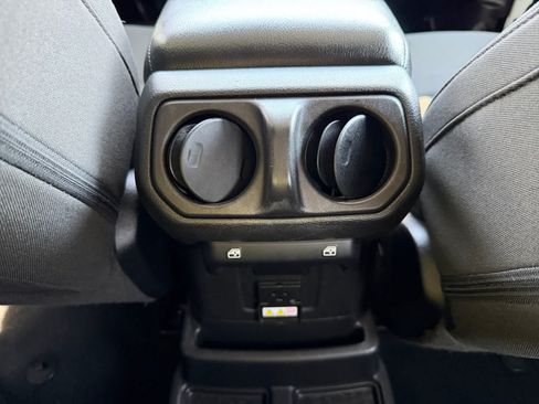 Used 2023 Jeep Wrangler Unlimited Rubicon 4xe AWD/4WD image 21