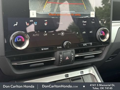 Used 2024 Lexus GX 550 w/ Cold Area Package AWD/4WD image 21