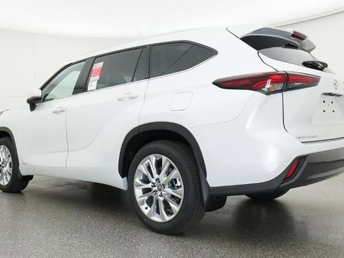 New 2026 Toyota Highlander Limited image 21