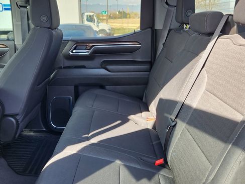 Used 2024 Chevrolet Silverado 1500 LT w/ Z71 Off-Road Package image 10