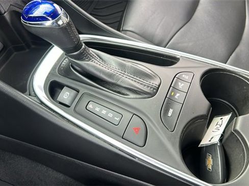 Used 2018 Chevrolet Volt Premier image 19