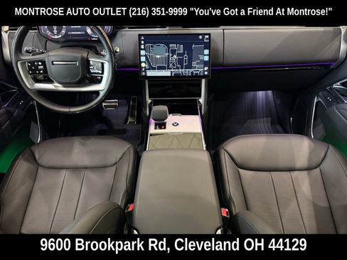 Used 2025 Land Rover Range Rover Long Wheelbase SE AWD/4WD image 21