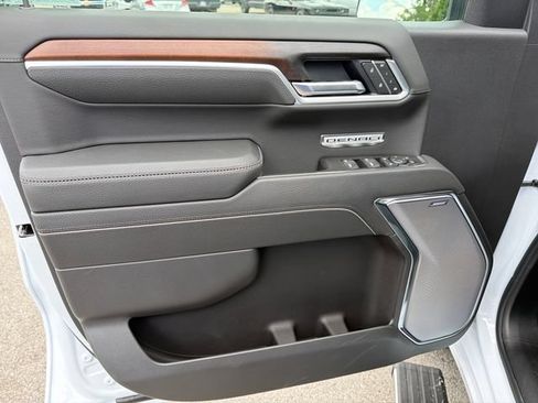 New 2026 GMC Sierra 1500 Denali AWD/4WD image 17